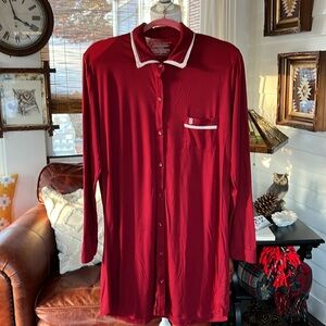 VICTORIAS SECRET night shirt